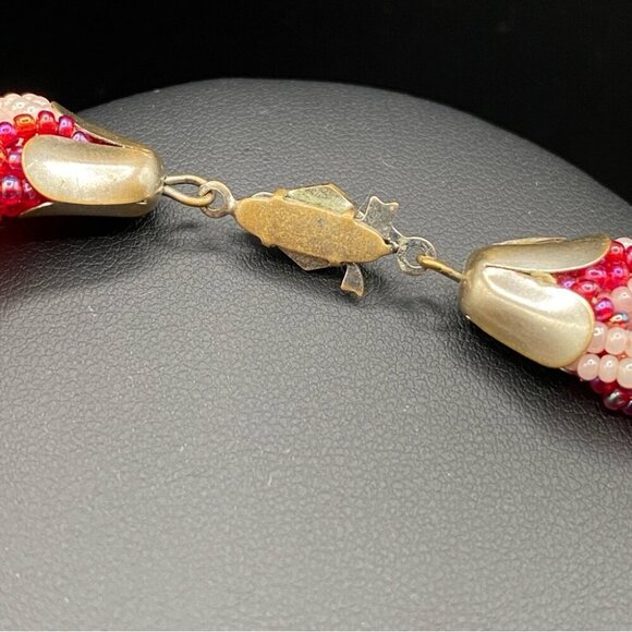 Rare Vintage Wide Collar Beaded Necklace with Red and Pink Seed Beads - Picture 5 of 11